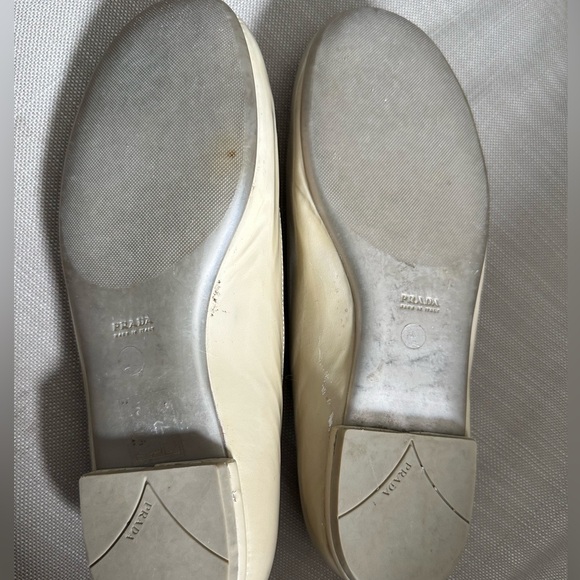 Prada patent leather flats size 7 - Picture 2 of 6